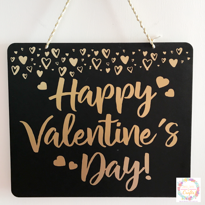 Easy Cricut Happy Valentines Day Sign 