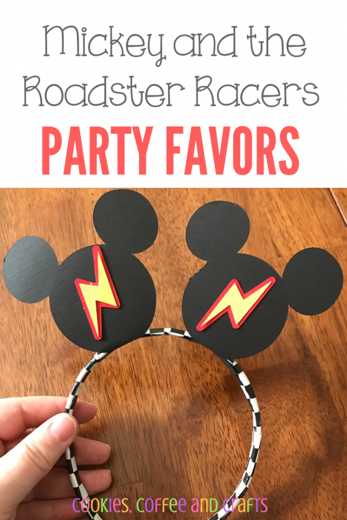 Mickey and the Roadster racer fans get ready for paryt fun with your own Mickey and Minnie Ears. learn how to make these easy party favors for your child's next birthday. #Mickey #MickeyBirthday #MickeyMouseBirthday #mickeymouseears #Kids #PartyFavor #DIY