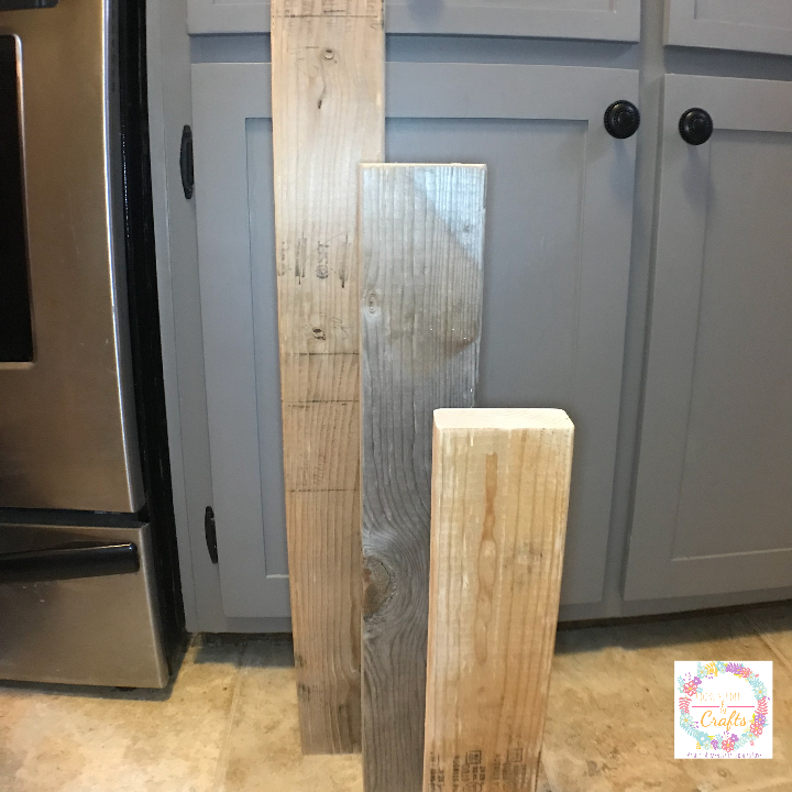 Scrap 2x4 in 3 different lengths to make 4th of July Porch Decor 