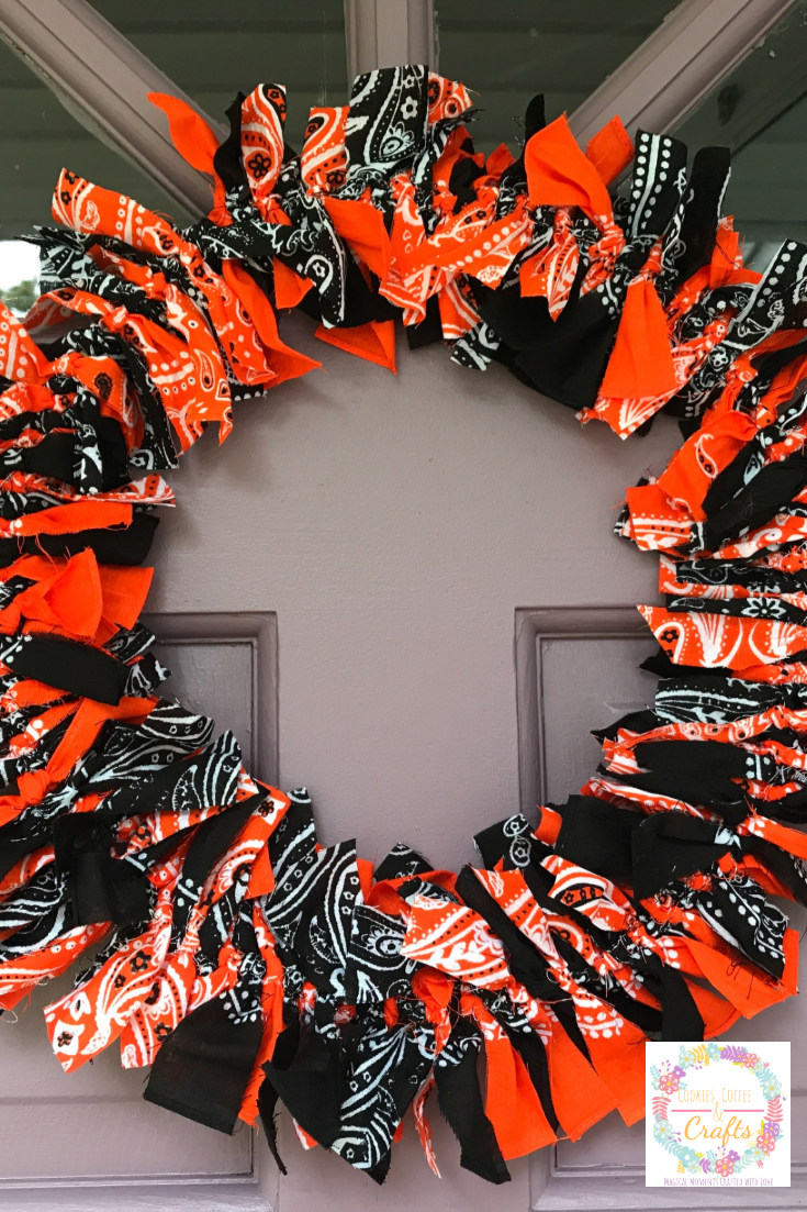 DIY Halloween Bandana Wreath