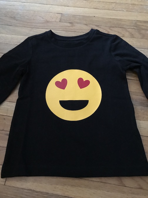 Tutorial to create an Emoji Valentine's Day Shirt with the Cricut EasyPress