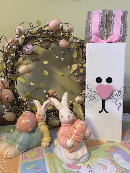 Create this adorable bunny from 2x4 Scrap Wooden and have an adorable decoration for Easter and spring.