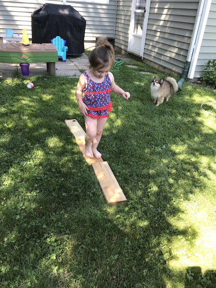 Keep the kids busy this summer with an easy kids obstacle course ideas for them to run, play, jump and stay busy. The kids will love creating and doing the obstacle course. 