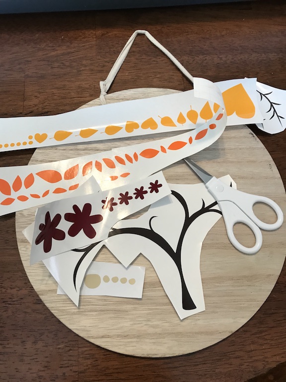 Cricut Fall Sign with Vinyl