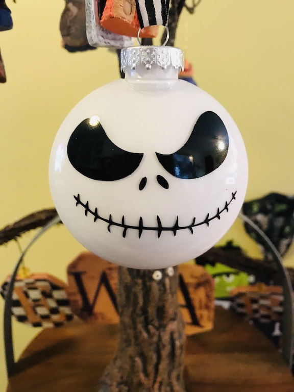 Tim Burtons The Nightmare Before Christmas is my son's favorite movie. If you know anyone who loves this Disney Classic, learn how to make a DIY Jack Skellington Christmas Ornament. It looks great on a Halloween tree too! #JackSkellington #Christmas #ChristmasOrnmanent #DIY 