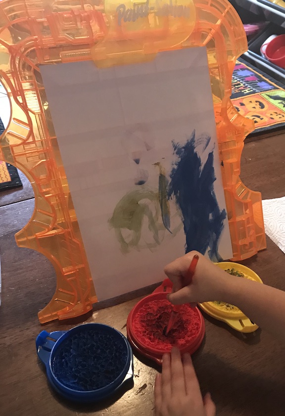 Every mom and child should have this easy no spill, mess free paint station. It's a simple way to let your child create and paint with an easy clean up. Perfect for boys and girls and all year round. #PaintforKids #Parenting #GiftGuide #Christmas #Toddler #Preschool #MessFree #PaintStation #CreativeKids #Kids 