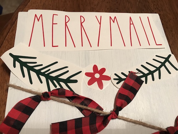 Add Merry Mail in Vinyl for the Christmas Decoration for cards 