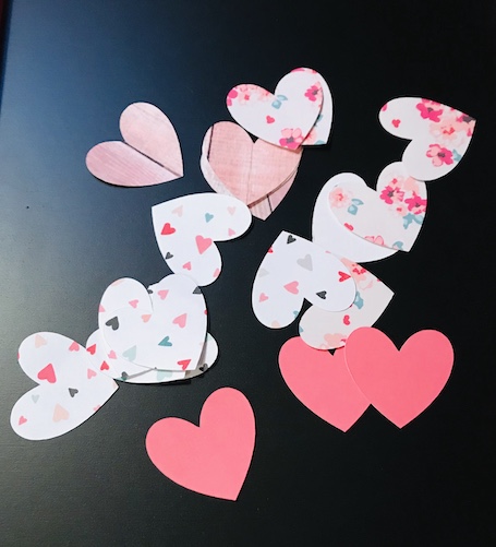 Small Hearts for the DIY Valentine's Day Decoration