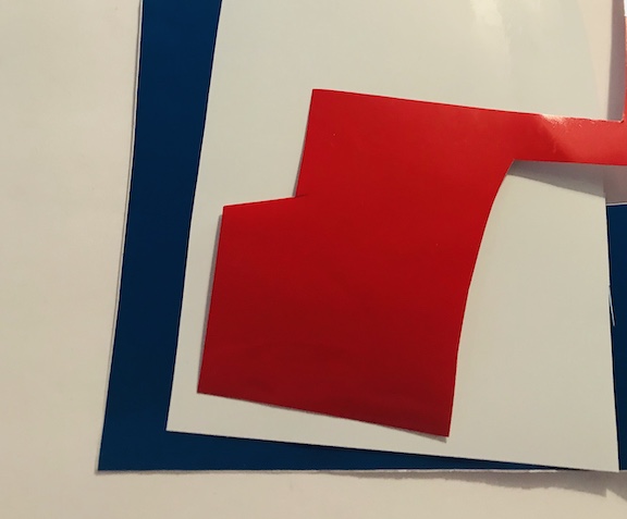 Celebrate the 4th of July with these fun 4th of July Party decorations. These buckets are perfect for a party, the table, house, or as cheap centerpieces. Decorate them with your Cricut and celebrate America with red, white, and blue. Great for any patriotic holiday. #CricutMade #4thofJuly ##4thofJulydecoration #Party #Centerpieces #DIY
