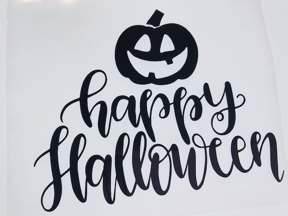  Surprise your kids with cute Happy Halloween trick or treat bags made with the Cricut. This easy DIY is great to hand out in the classroom for Halloween. Choose a cute SVG and create these homemade bags. #Halloween #TrickorTreatBags #CricutMade 