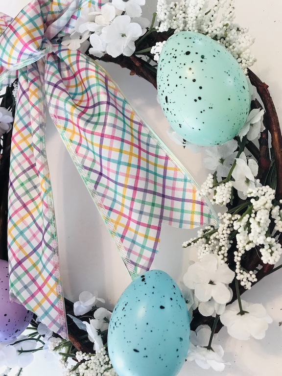 Easy DIY Dollar Tree Easter egg Wreath