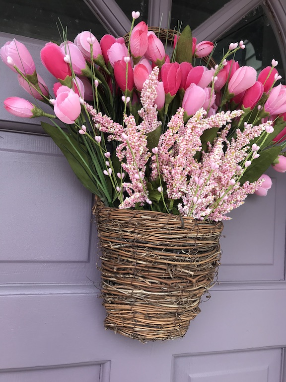 DIY Spring Tulip Wreath in a basket for the front door