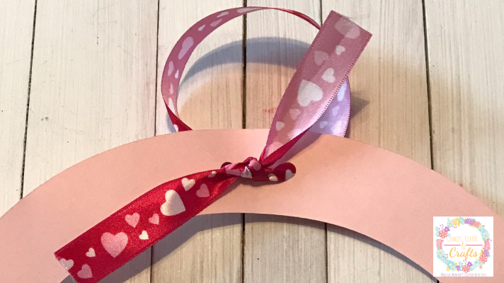How to Hang the conversation heart wreath 