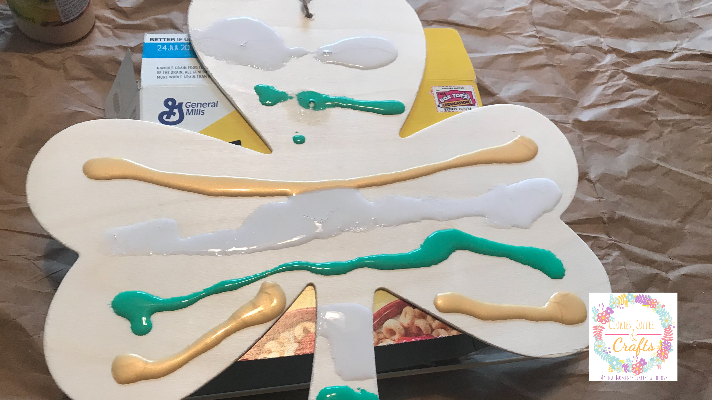 Using direct pour method on kids pour painting project