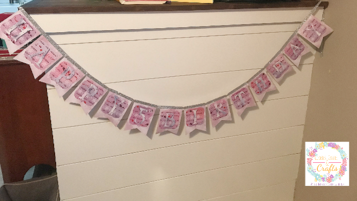 Happy birthday banner with Cricut 