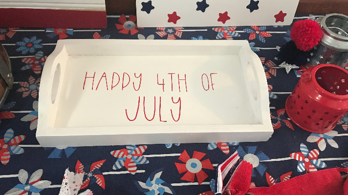 Easy Cricut 4th of July Tray from the Thrift Store