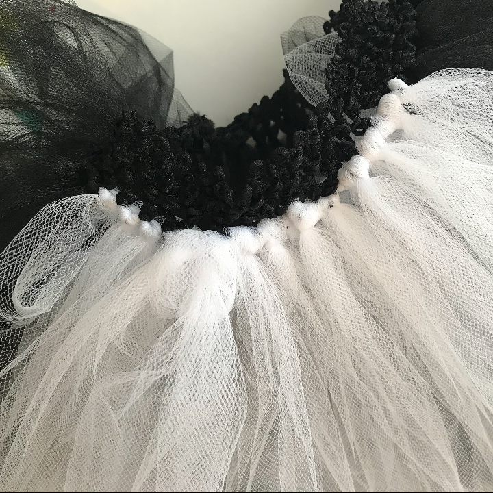 Easy DIY tutu skirt with tulle