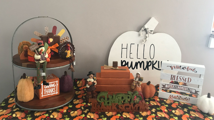Cricut Thanksgiving Projects make the best Thanksgiving Decorations 