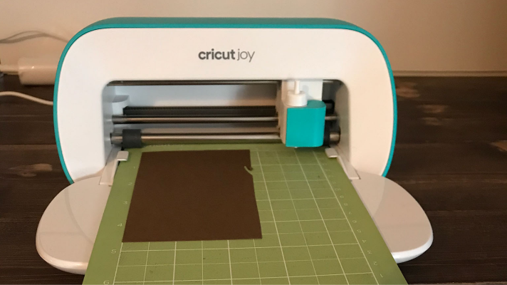 Cutting the card stock for the turkey with the Cricut Joy