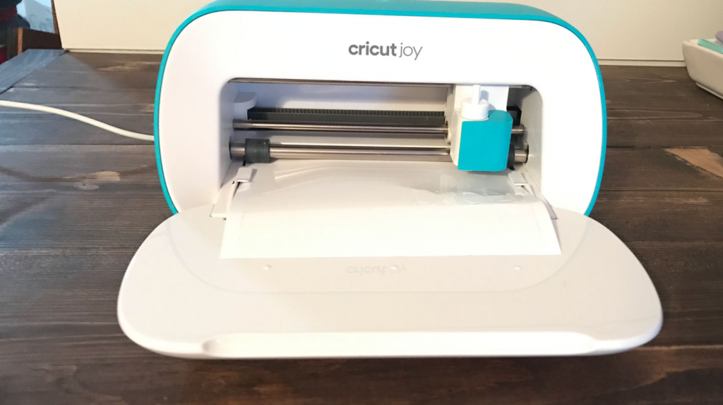 Cricut Joy Cutting vinyl for the Rae Dunn Valentine Mini Book Stack