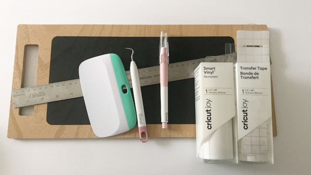 Materials for Sign with Smart Vinyl and Cricut Joy