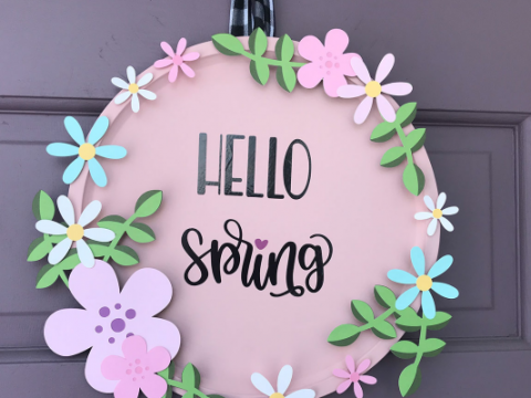 Spring pizza pan door hanger