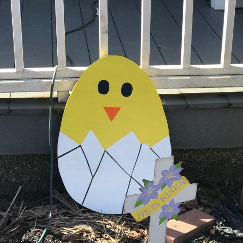 chick wooden Easter egg for yard decorations