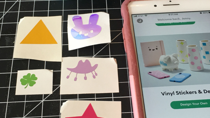 Cricut Joy stickers with the Cricut Joy machine and vinyl