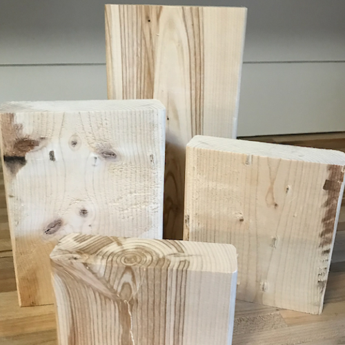 small scrap wood pieces for easy DIY scrap wood crafts