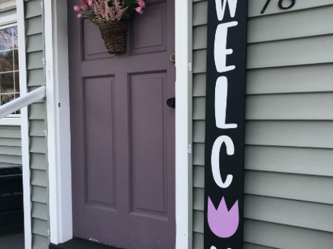Spring welcome sign with Cricut