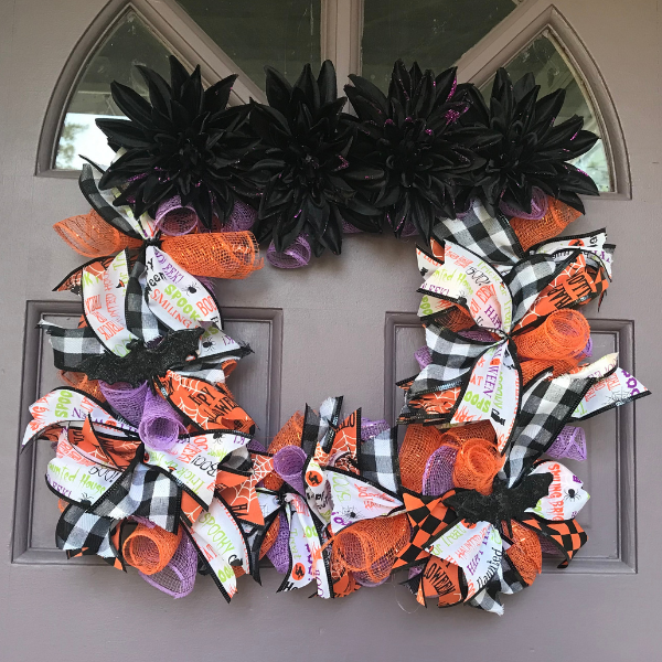 How to Make a Halloween Deco Mesh Wreath [Easy DIY] - The House on