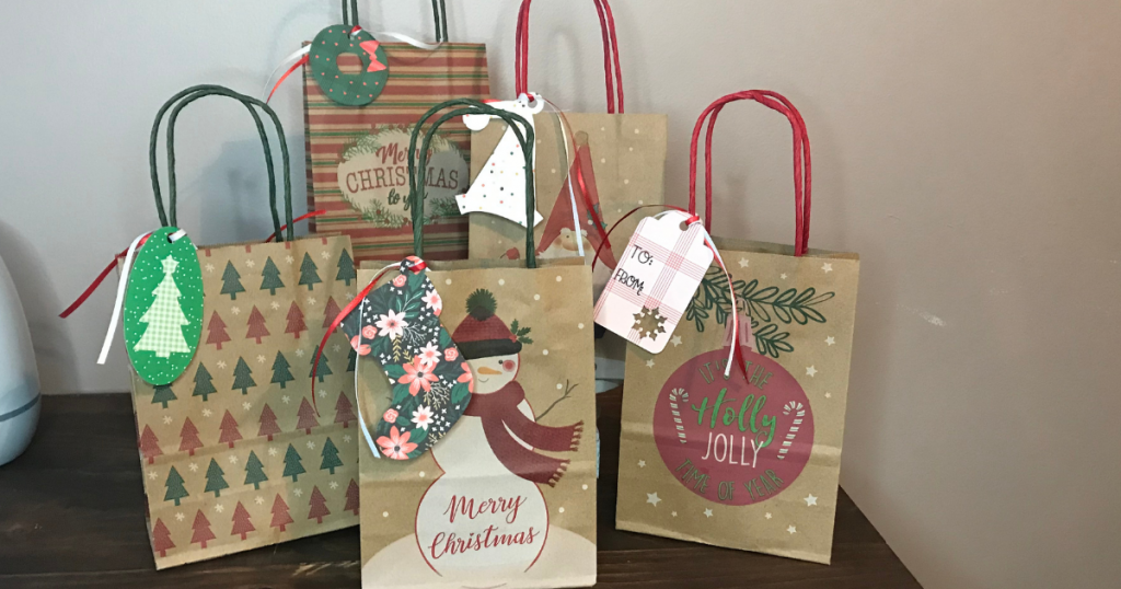 Christmas Gift Tags with Cricut Joy 