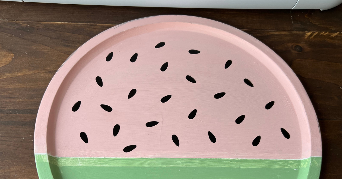 Add watermelon seeds with Cricut and vinyl