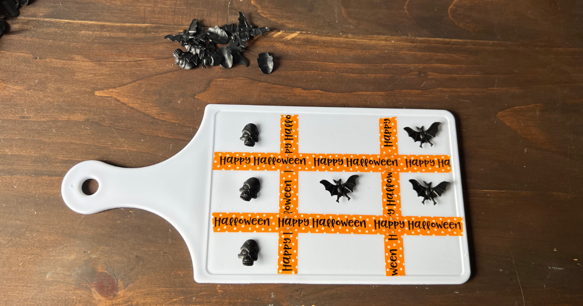 DIY Halloween Tic Tac Toe Party Game